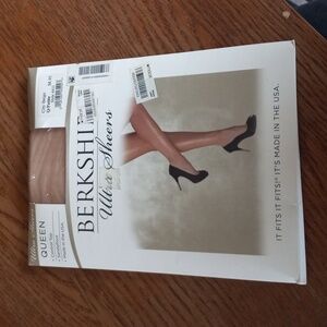 Berkshire Ultra Sheers Queen City Beige